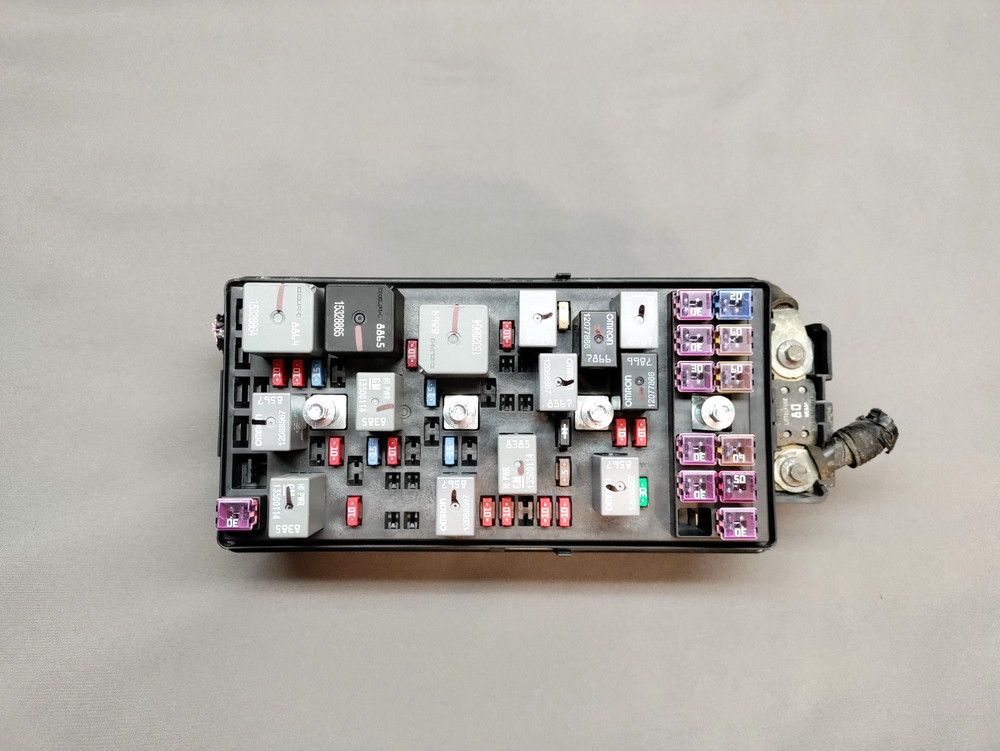2012 Chevy Malibu Fuse Box Junction Block 2.4L