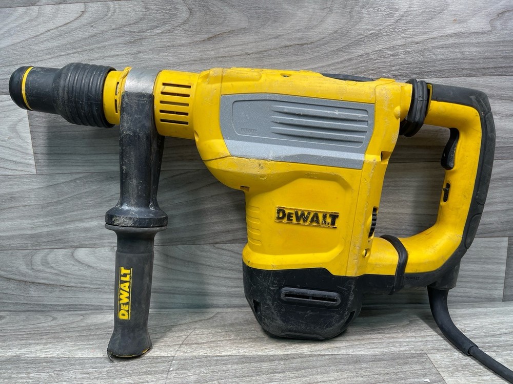 DeWalt D25614 SDS Max Rotary Hammer Drill (A1D029277)