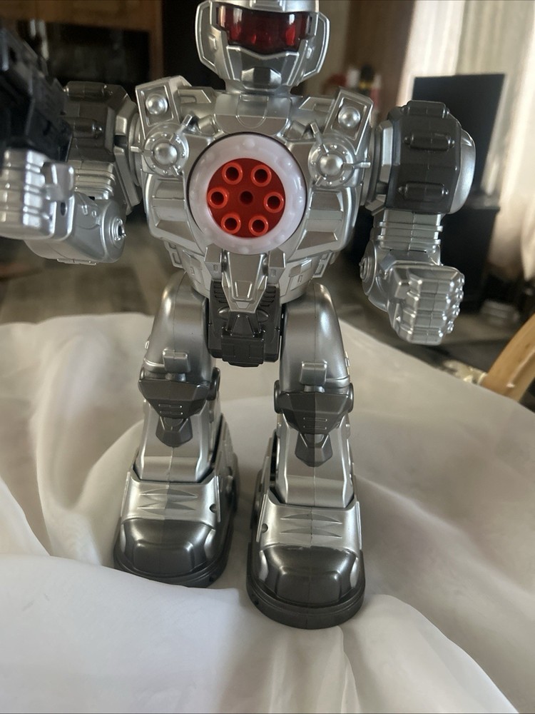 Toy Robot Light up, sounds, silver , no remote control, Robot toy