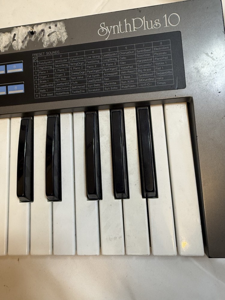 Roland Synth plus 10