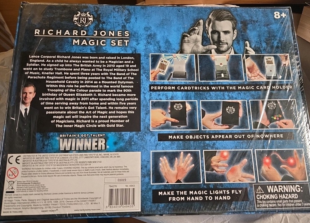 Richard Jones Magic Set New & Sealed