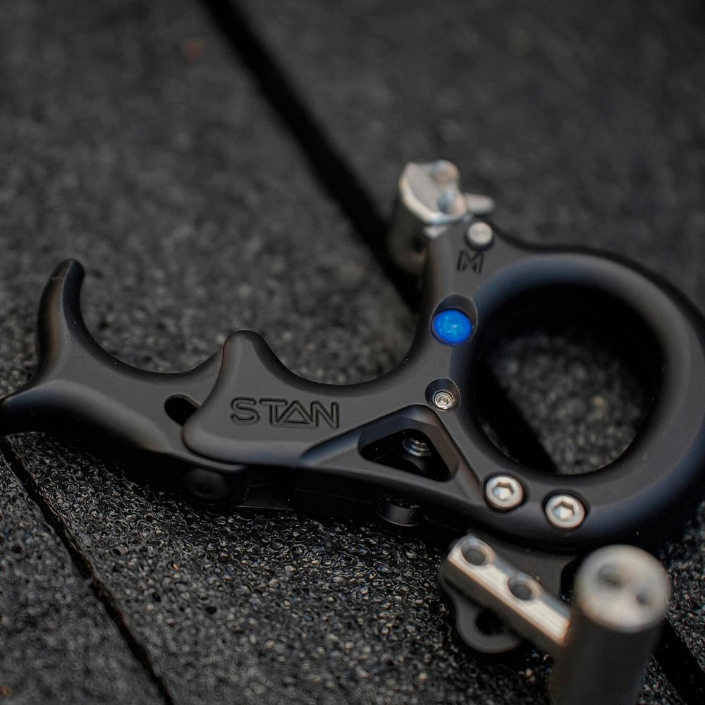 STANISLAWSKI Lynx Hinge Black Release, Size: L (8483)