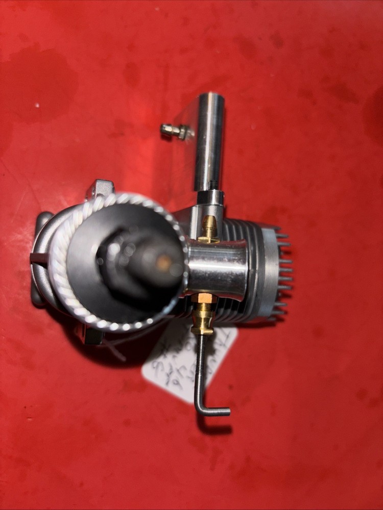 THUNDER TIGER PRO 46 STUNT ENGINE & T-MUFFLER COMPLETE NICE #8