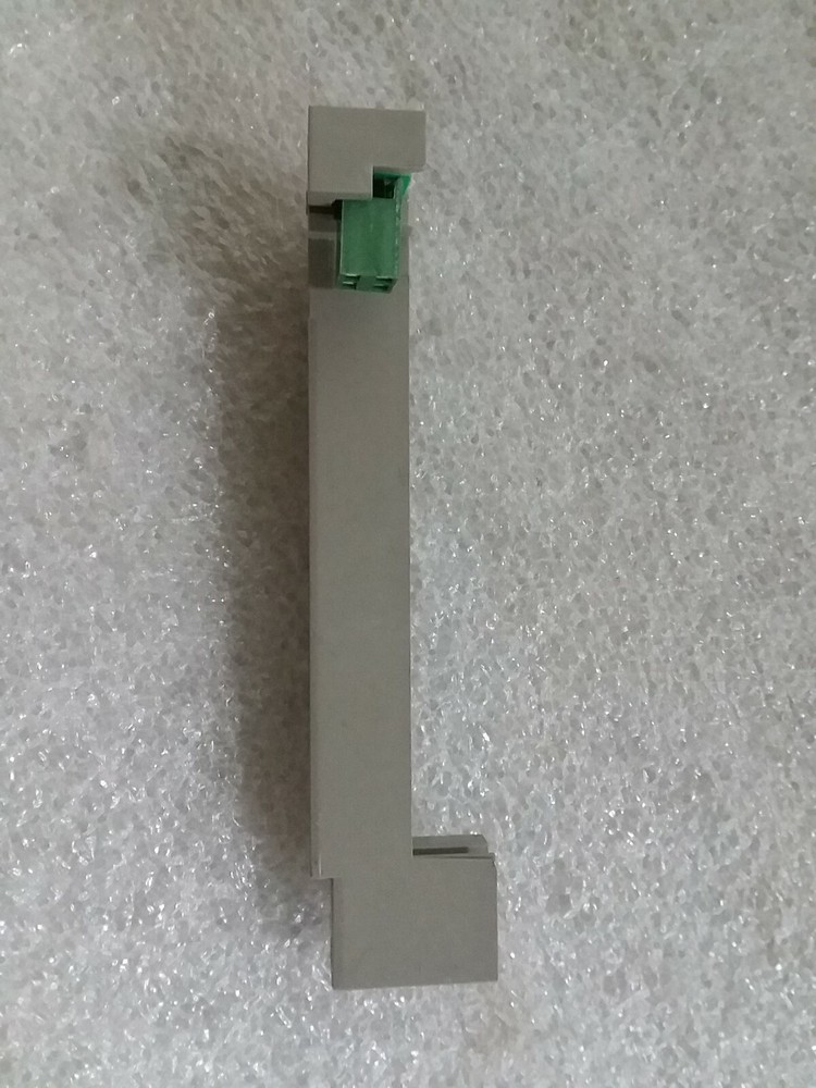 Schneider Electric 47053 Sensor Plug 400A
