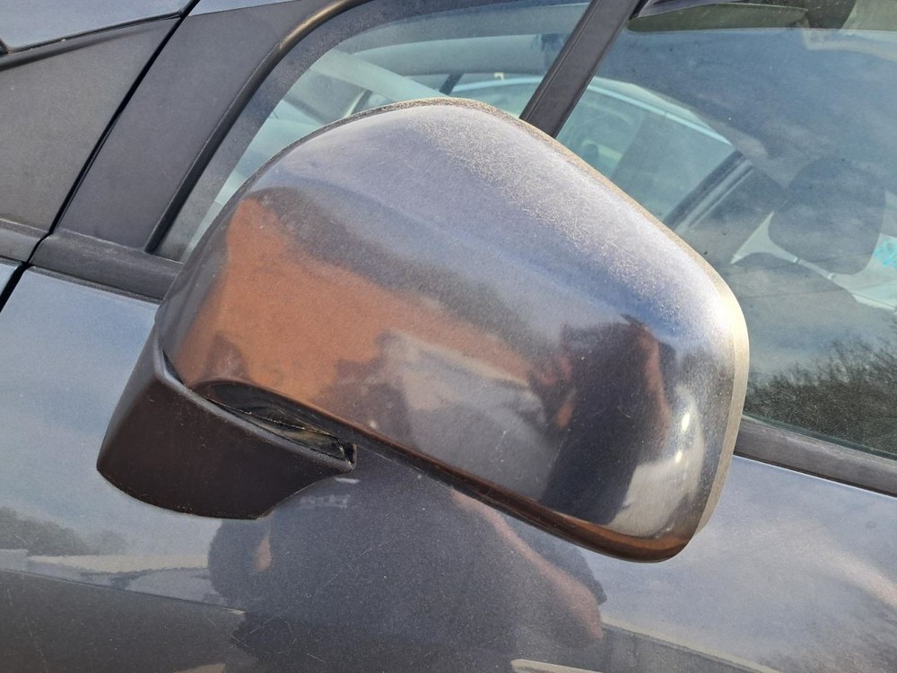 TRAX 2016 Glove Box 5018009