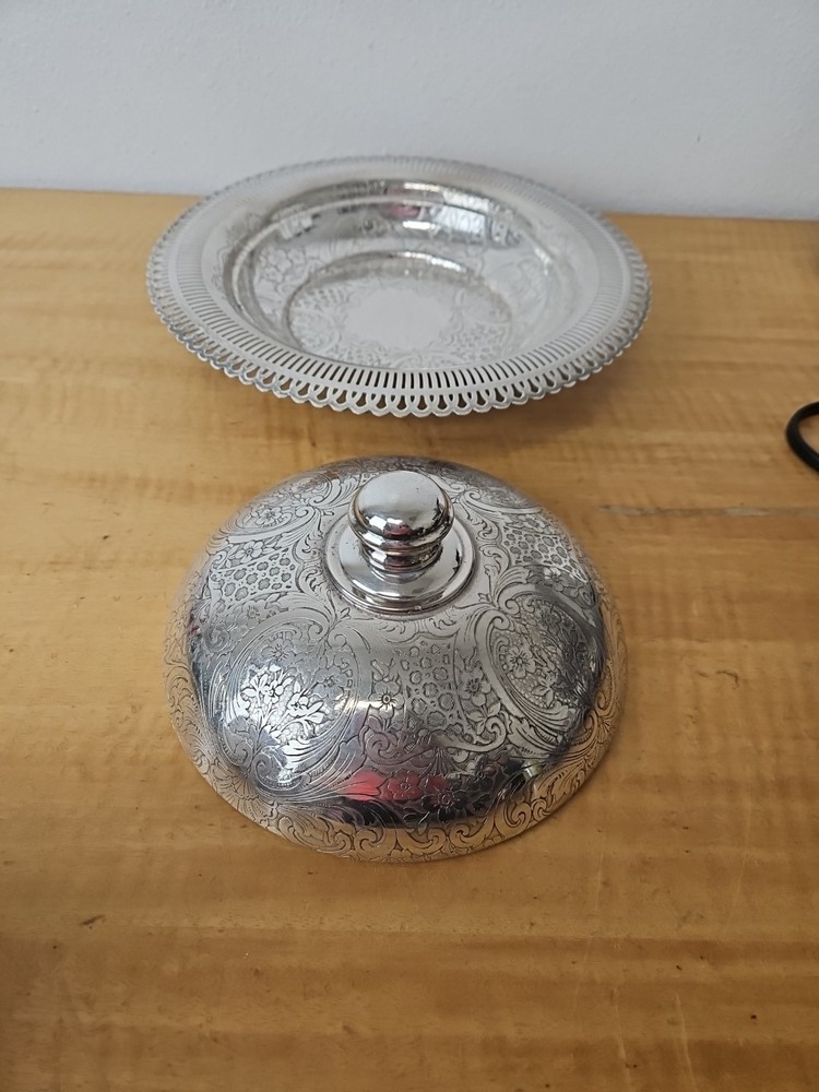 W.B. Mfg Co. Silverplate Lidded and Footed Bowl Pierced Openwork 10"