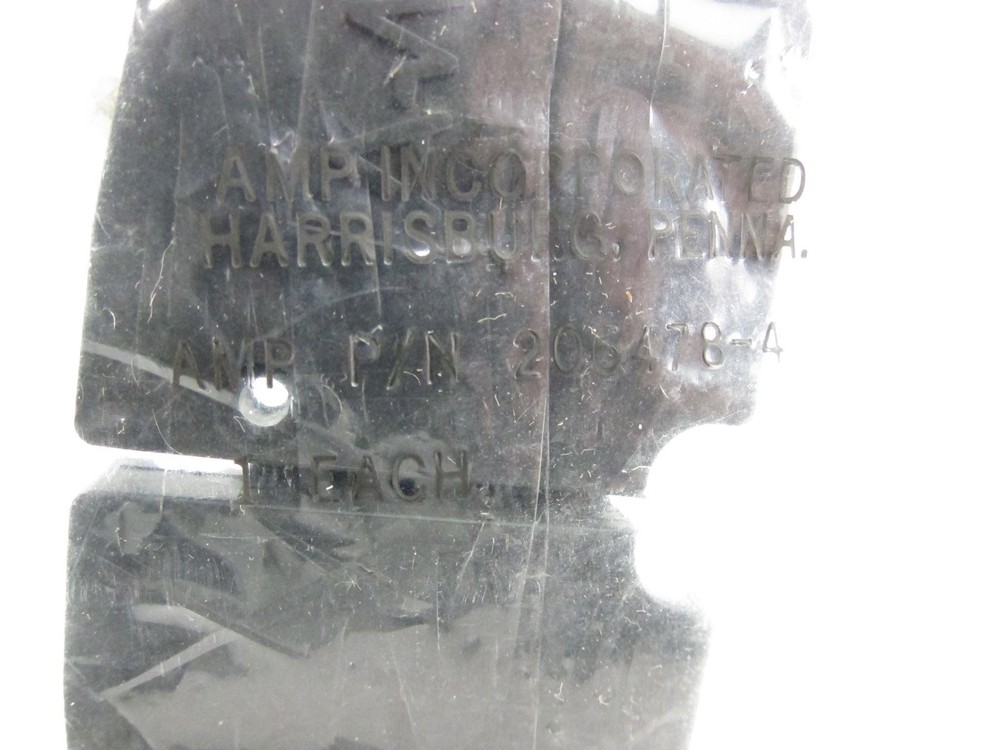 New AMP 206478-4 Backshell Connector