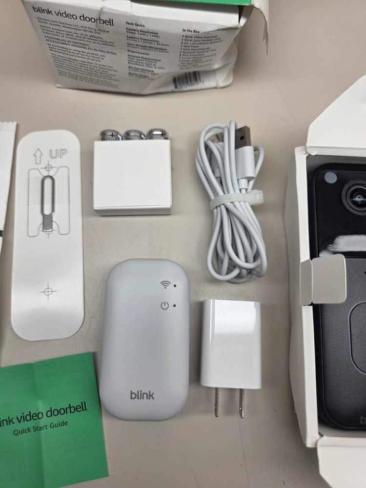 Open Box Blink Video Doorbell Battery Powered 2nd Generation w/Sync Module Black