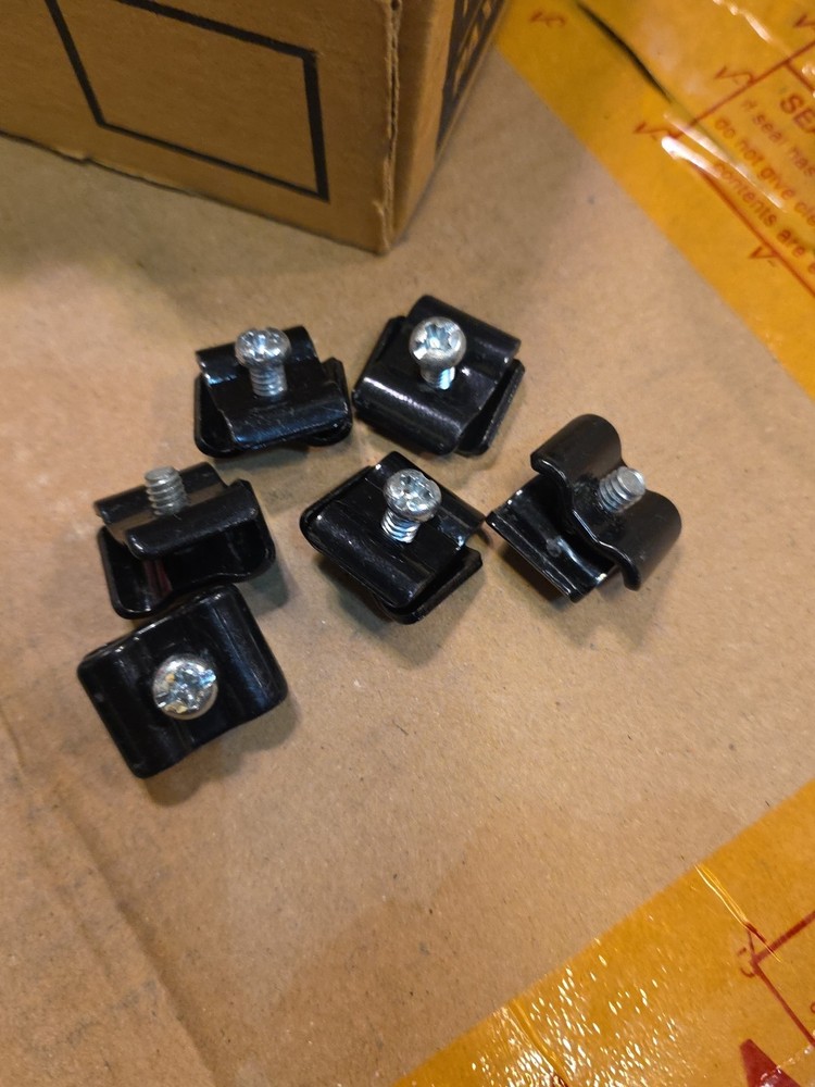 Gridwall Joining Connectors - Grid Panel Joiner Clips - Black - 50 Pieces