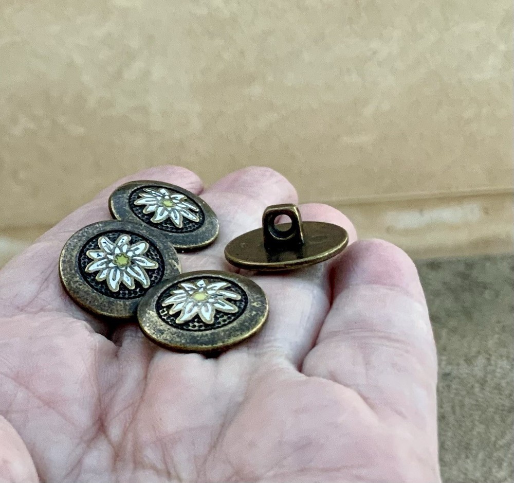 Edelweiss Hand Painted Buttons ( 4 )