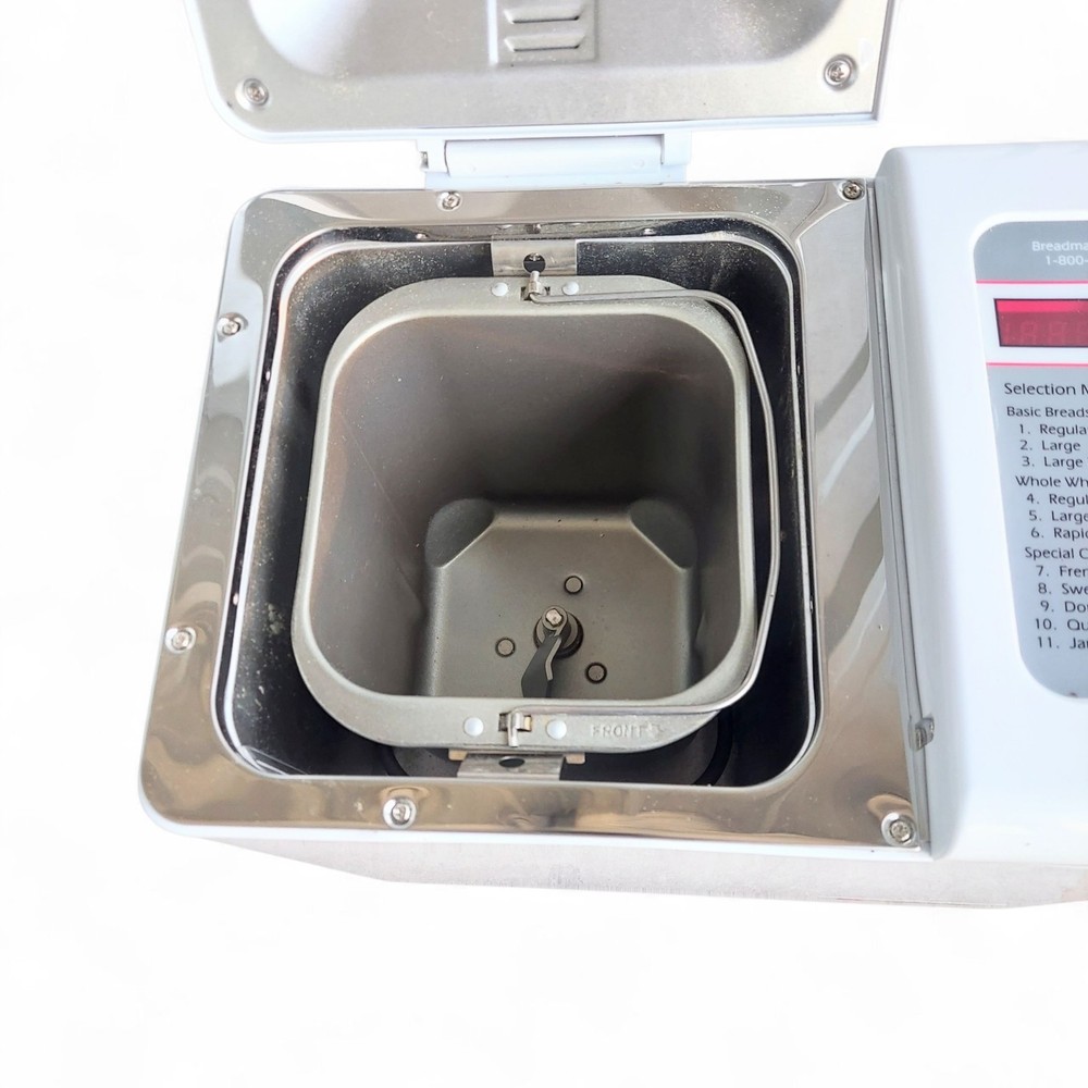 Regal Kitchen Pro Bread Maker K6730 Machine White Tested Works Great