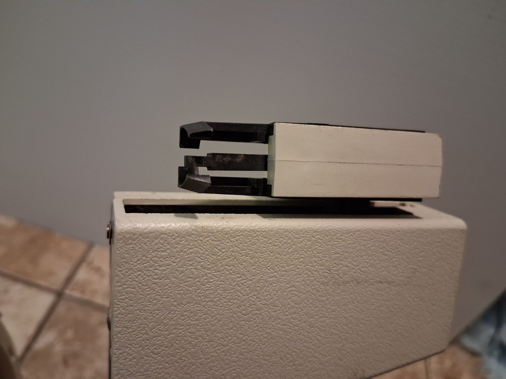 Hewlett Packard HP Autosampler 18596B as is untested