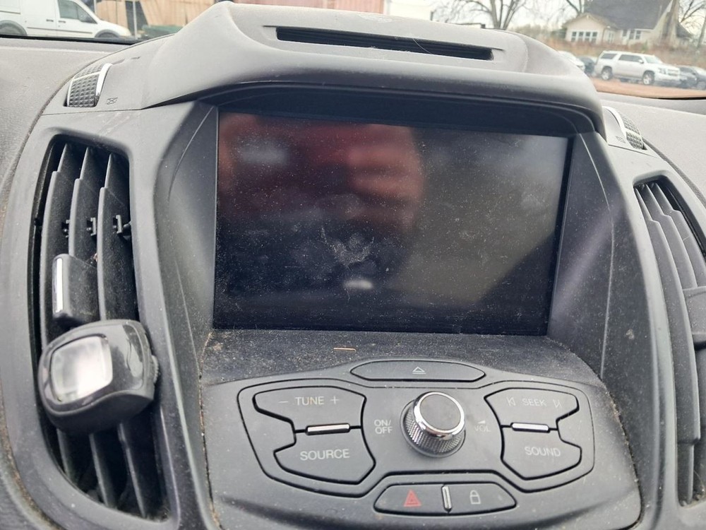 ESCAPE 2013 Glove Box 4885473