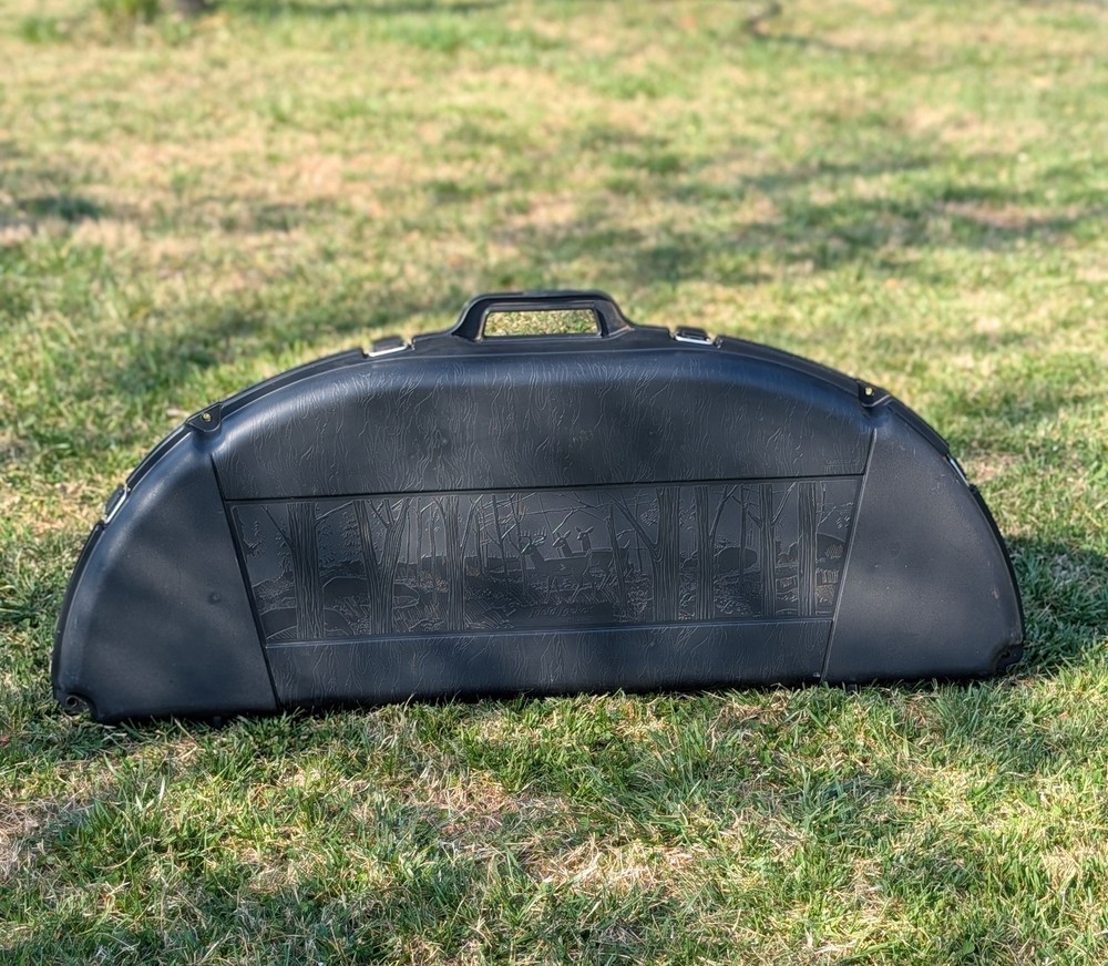 Compact Archery Bow Case (black) Deer Scene