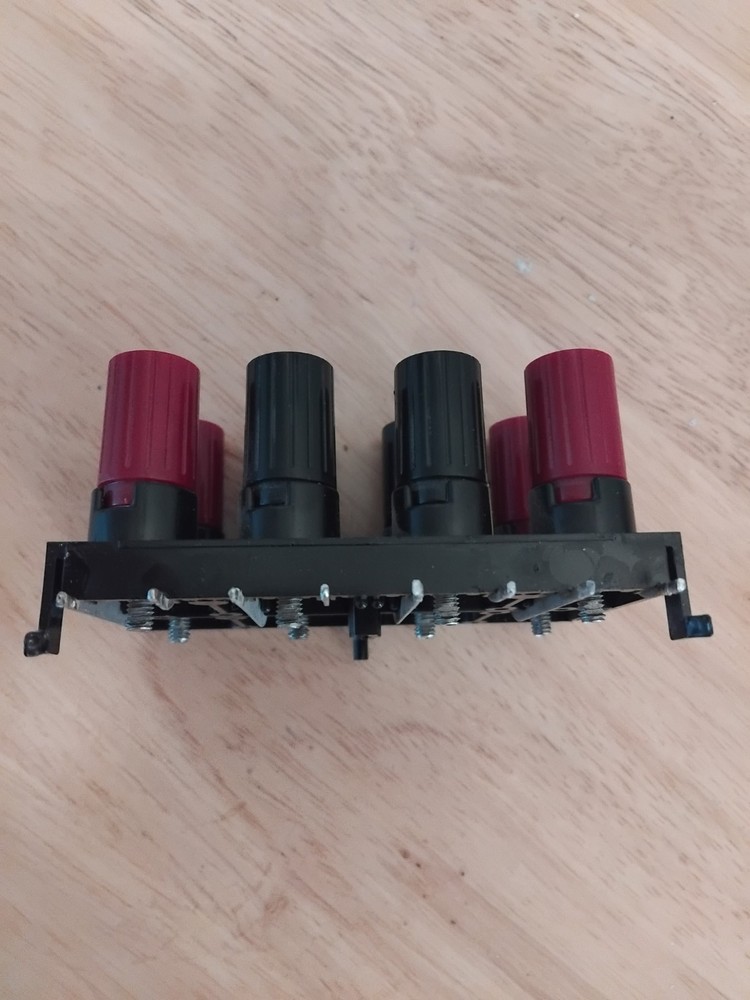 Speakers Connectors For Amplifier