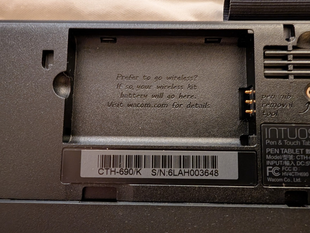 Wacom CTH-690 Intuos Medium Tablet