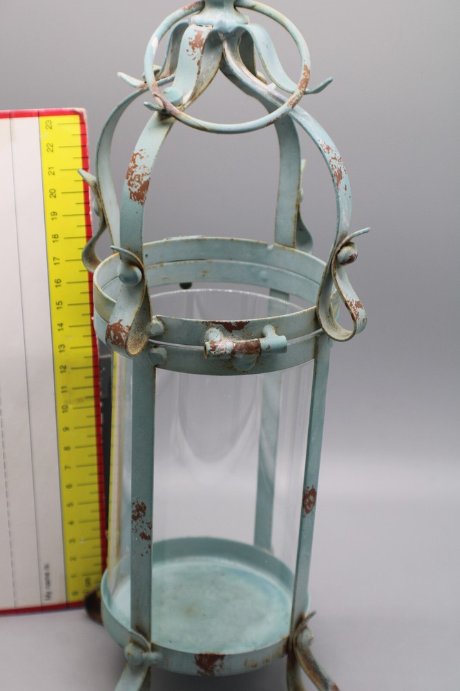 Metal decorative lantern