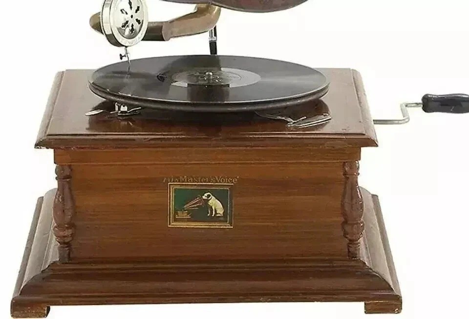 Fully Functional Antique HMV Gramophone – Wind-Up Phonograph Record Player