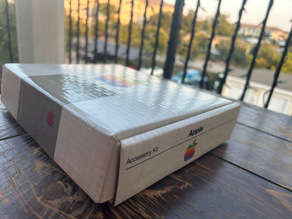 Apple ImageWriter II Accessory Kit w/ Manuals, Cables & Diskware Vintage