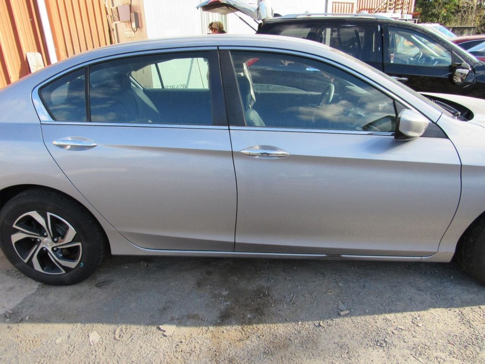 ACCORD 2016 Glove Box 999050