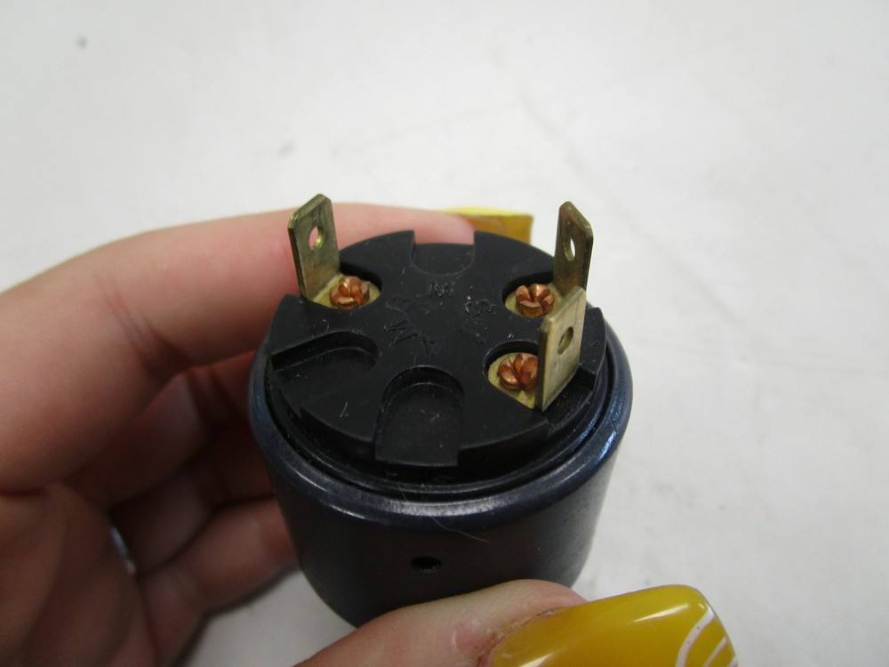 ON / OFF IGNITION SWITCH W/ (2) KEYS MARINE BOAT