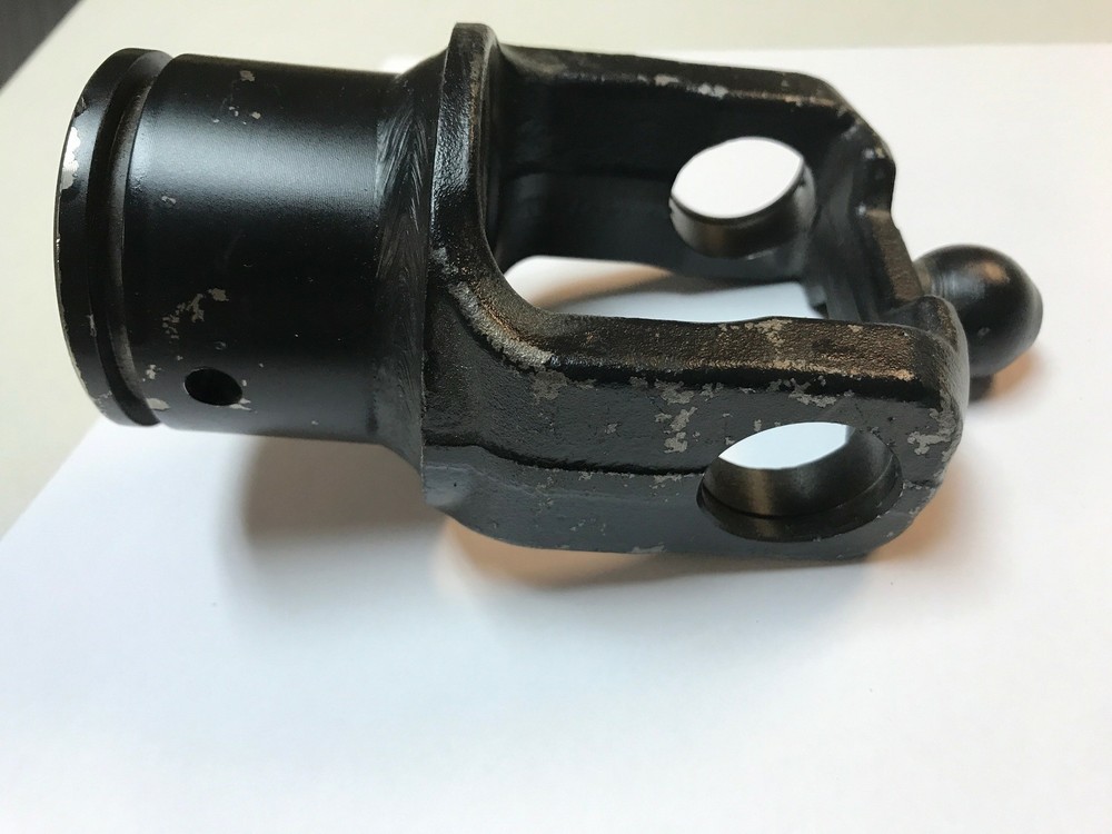 Outer tube yoke for Category 4 PTO