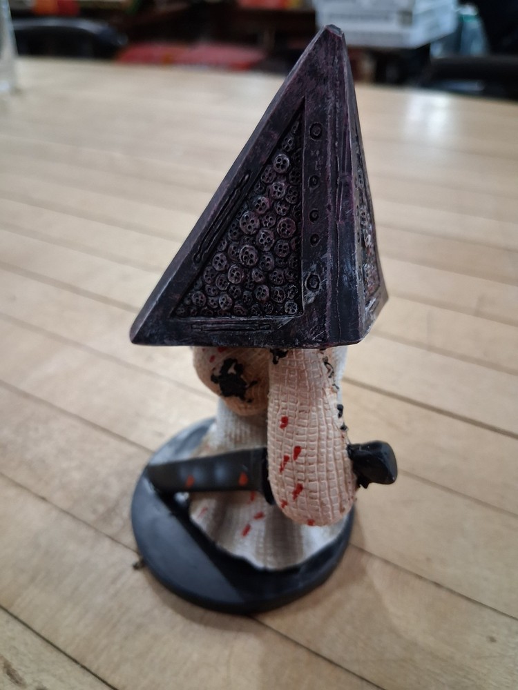 Silent Hill Pyramid Head Horror Figurine