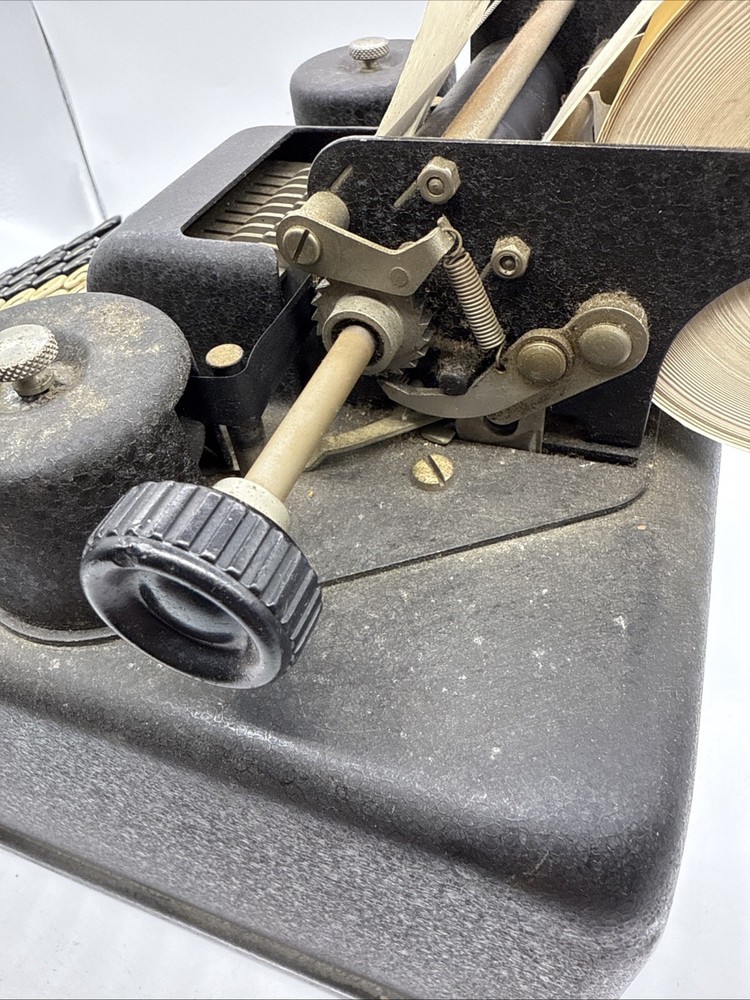 Vintage 1925 Burroughs Portable Adding Machine Register Keys Lever Work