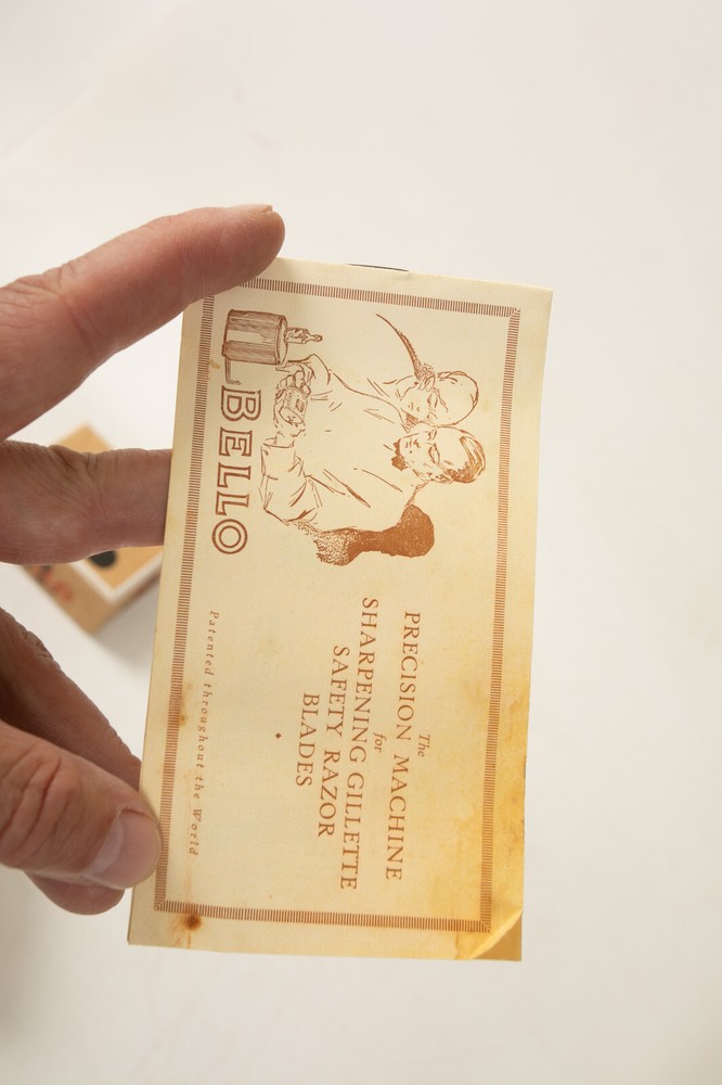 Bellow Razor Sharpener (C3L) For Gillette (JSF6) NOS New Excellent Graphics Box