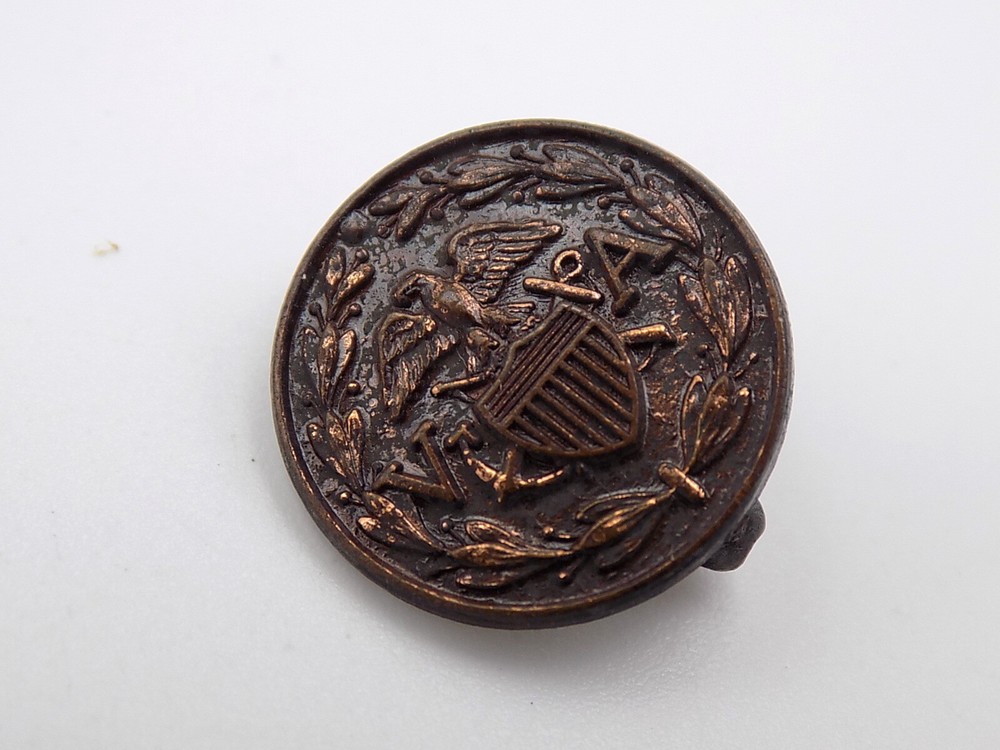 Original WWII VA Veterans Administration Bronze Grade Lapel Badge