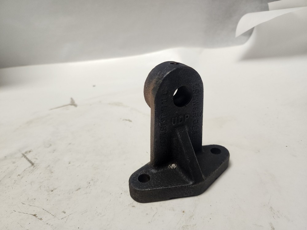 Brewer Machine & Gear UDP Bracket 3/4" Fine Threads
