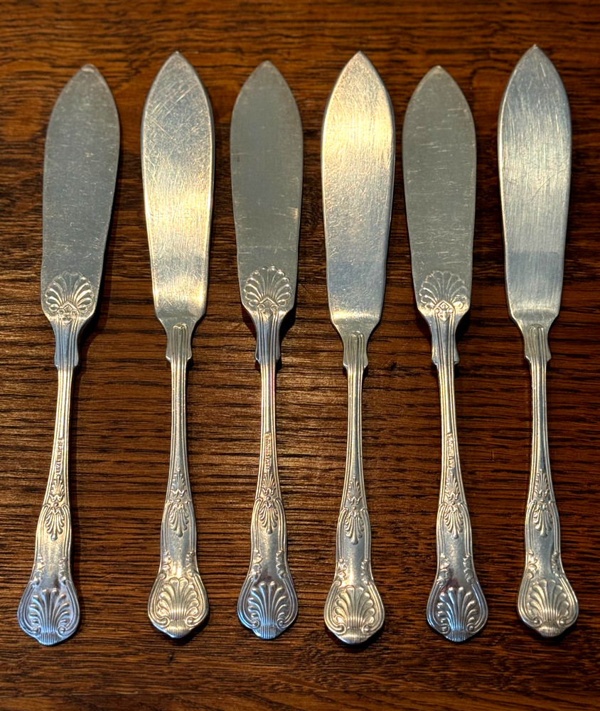 Silverplate Butter Cheese Knives Clamshell Patern 6 Available