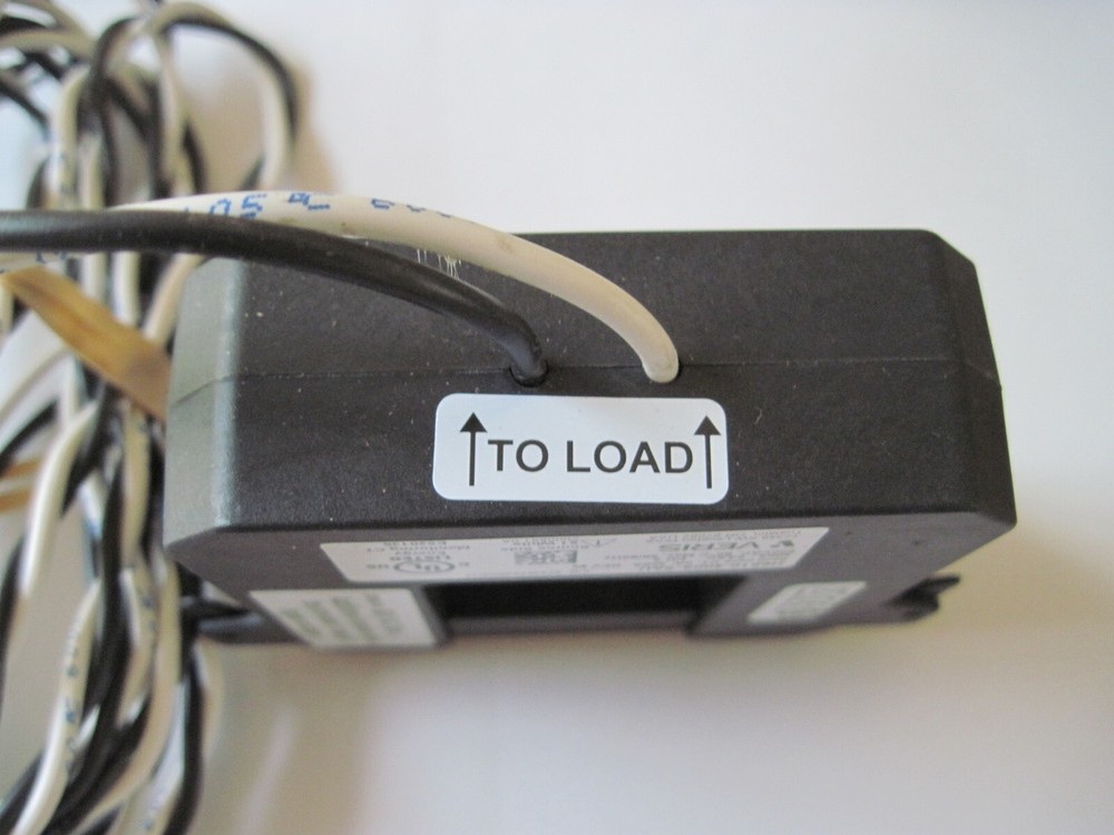 Veris H6810-400A-5AU Current Transformer 600VAC, New Without Box