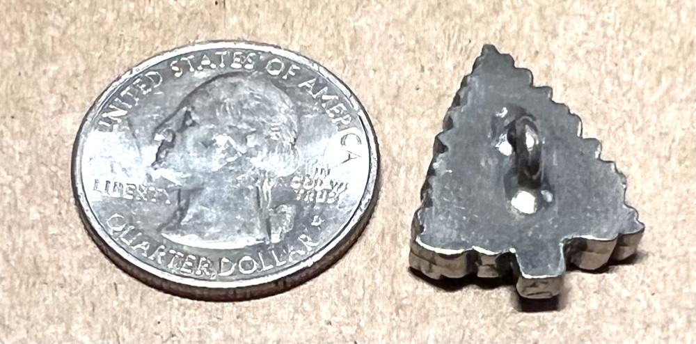 Carved Danforth Pewter Metal CHRISTMAS TREE Realistic Button 1” BM
