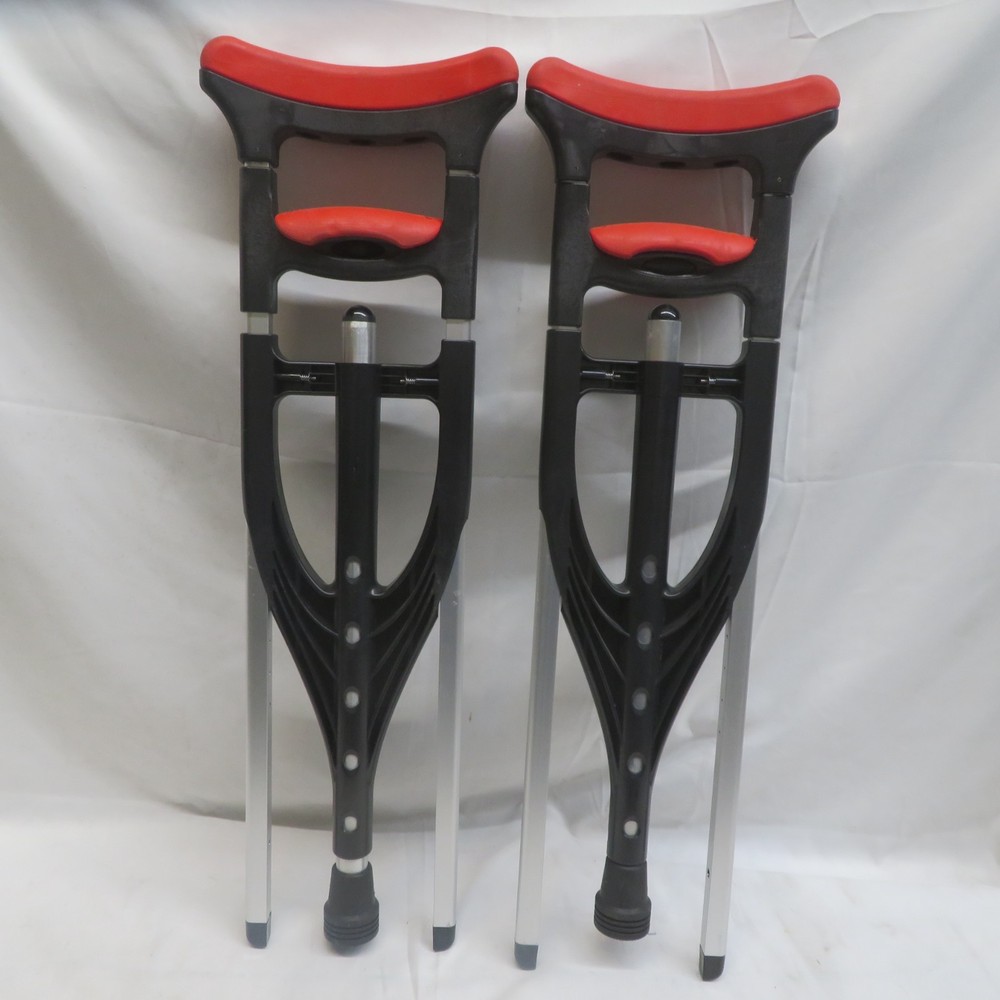 Adjustable Underarm Crutches