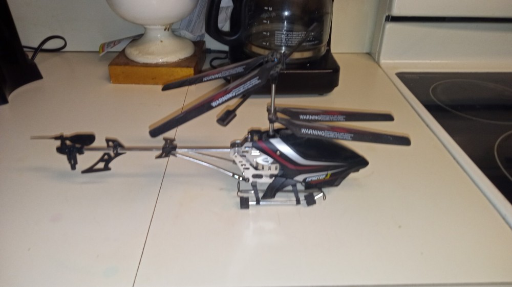 Remote Control Eipiditep 5 Gyro Helicopter (No Remote) Vg Condition