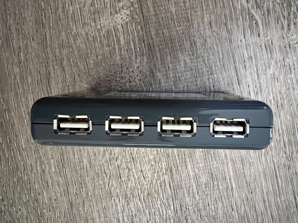 Fellowes USB 2.0 4-Port Hub 99467