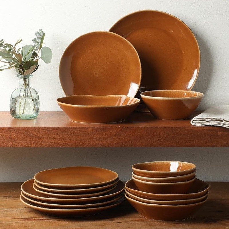 Eco-Friendly Terracotta Dinnerware Set Service 4 Stackable Plates Bowls New