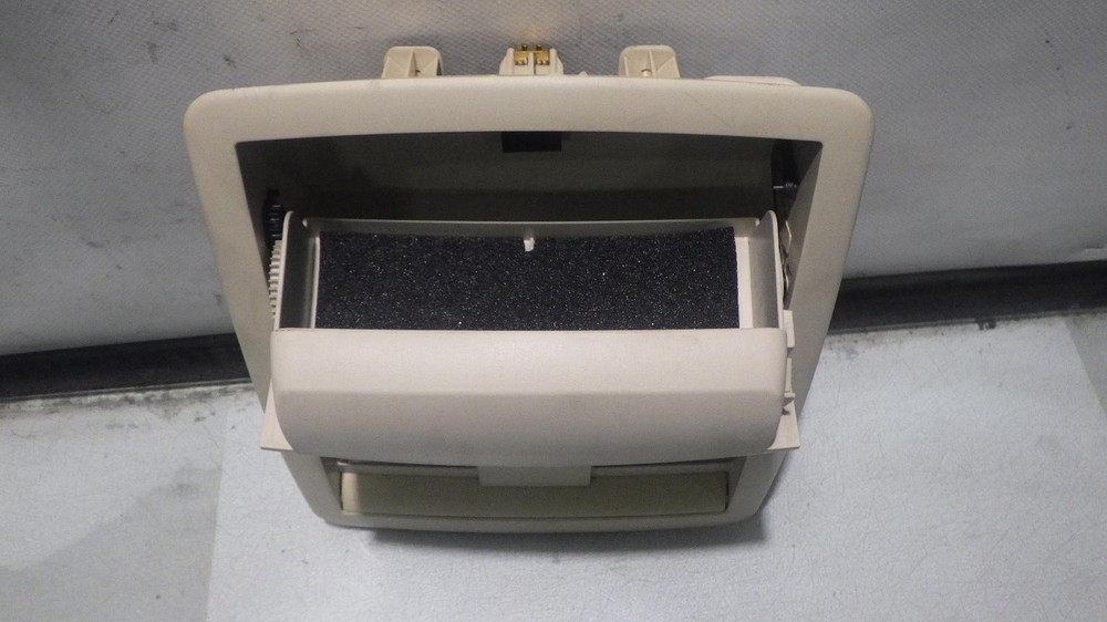 08 DODGE CHARGER Front Console roof