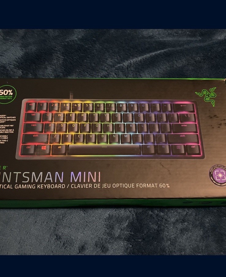 Razer Keyboard, Mouse + AirPod Case