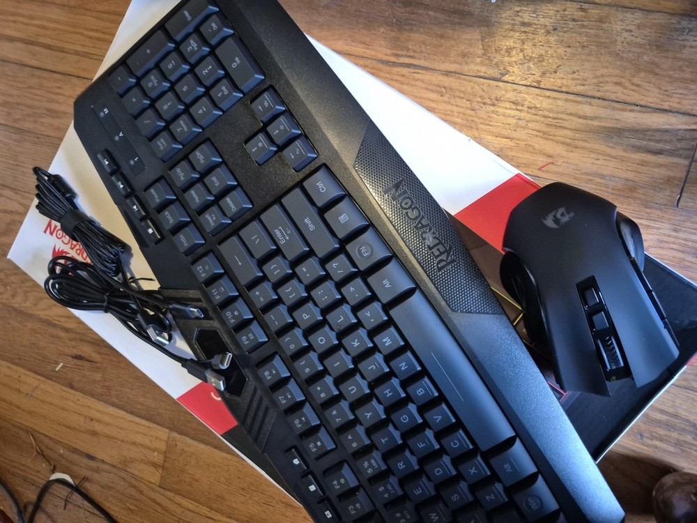 Redragon Gaming Essentials 3 Modes Connection Keyboard And Mouse Bundle - Black