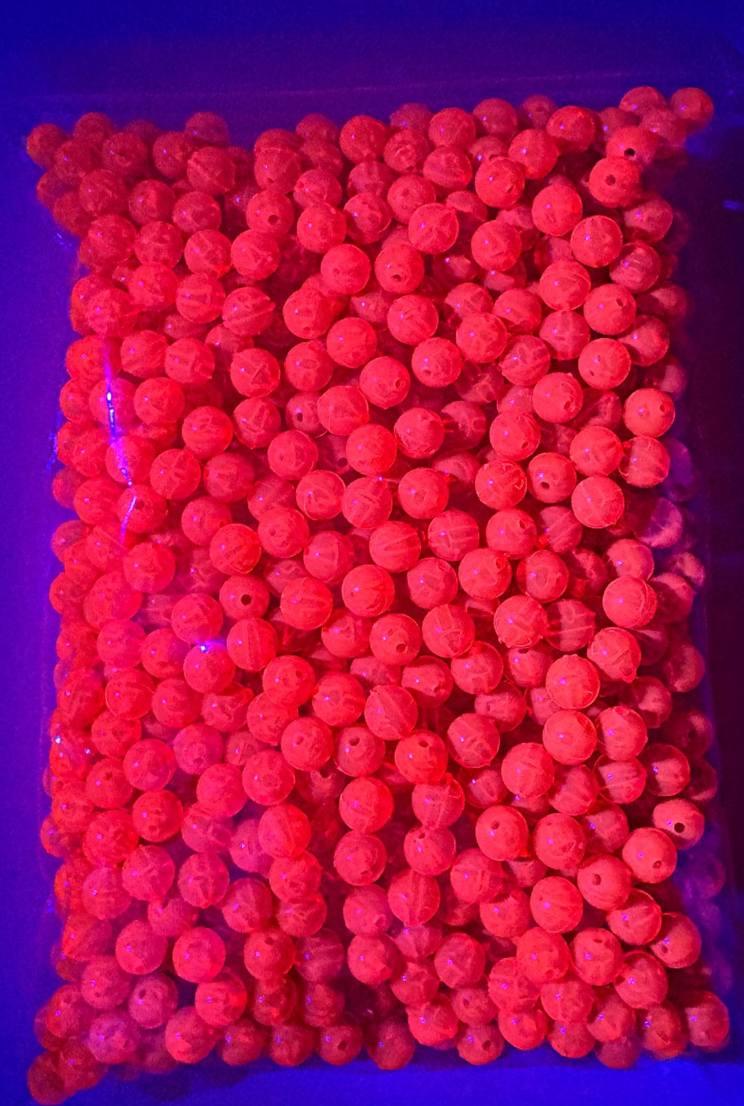 Pkg of 1000 each Flame Red UV 8mm Plastic Round Beads
