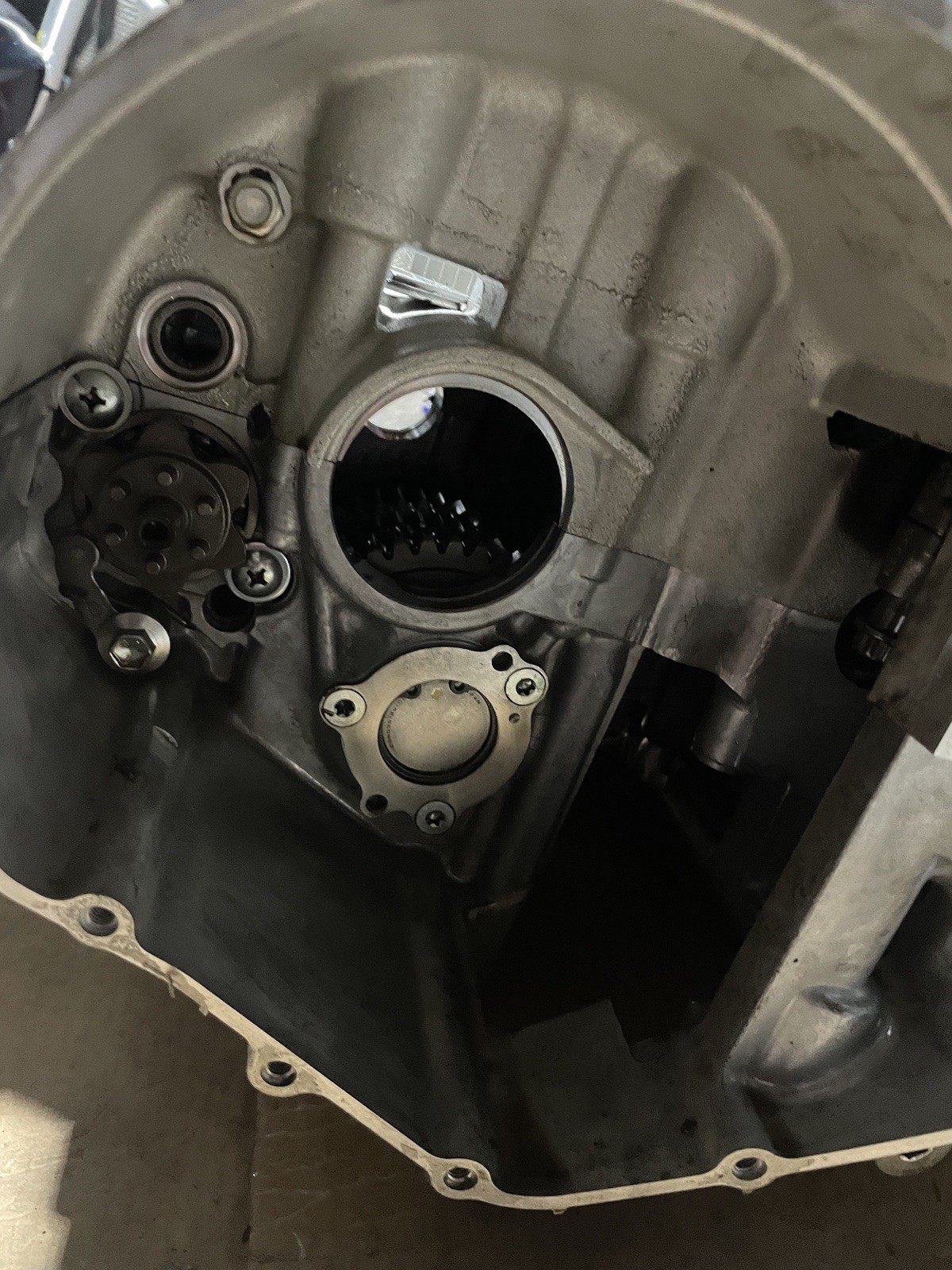 2009 08 09 Suzuki GSXR 600 GSXR600 Crankcase Case Engine Motor Block Piston Lot