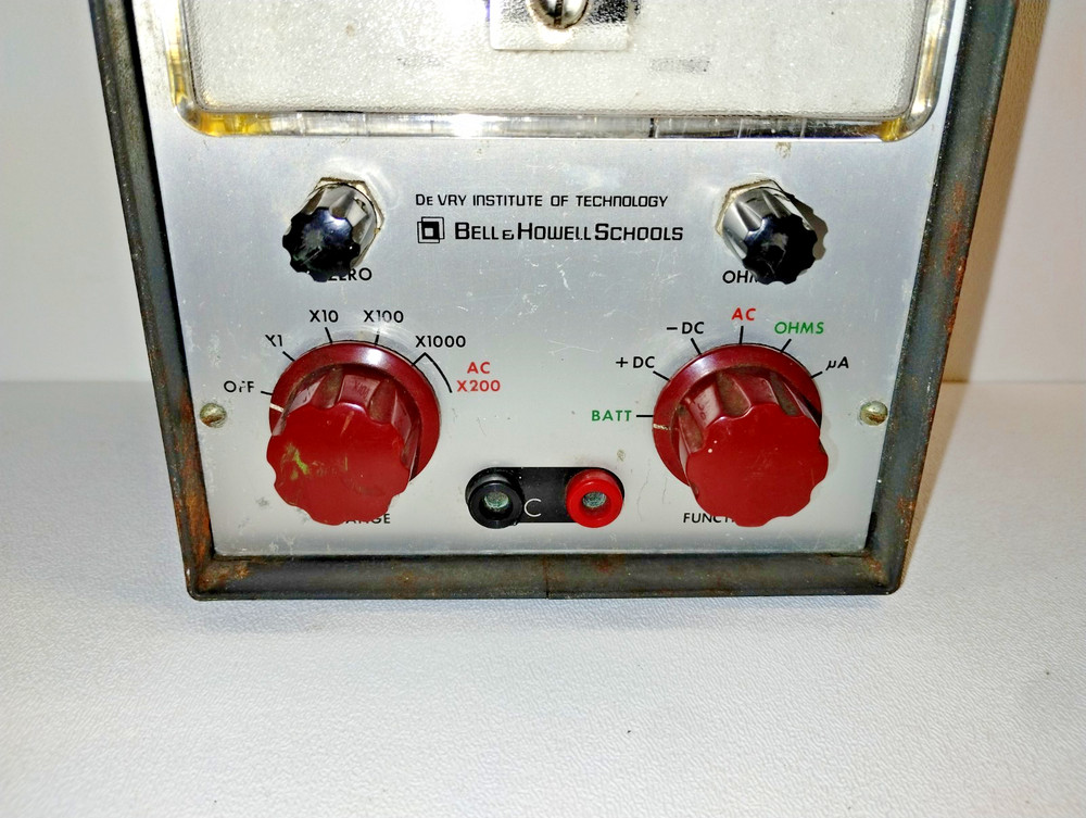 DeVry Institute Of Technology Transistorized Meter, Needs Restoration, Complete.