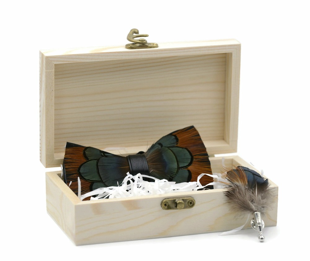 Elegant Pheasant Feather Bow Tie & Lapel Pin Set - Handcrafted Formal Accessory