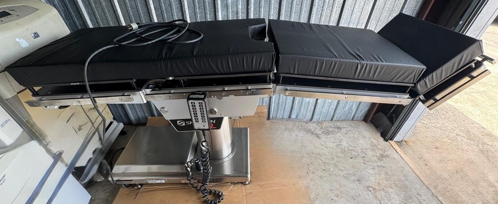 Skytron Model 6002 Surgical Table FULLY OPERATIONAL