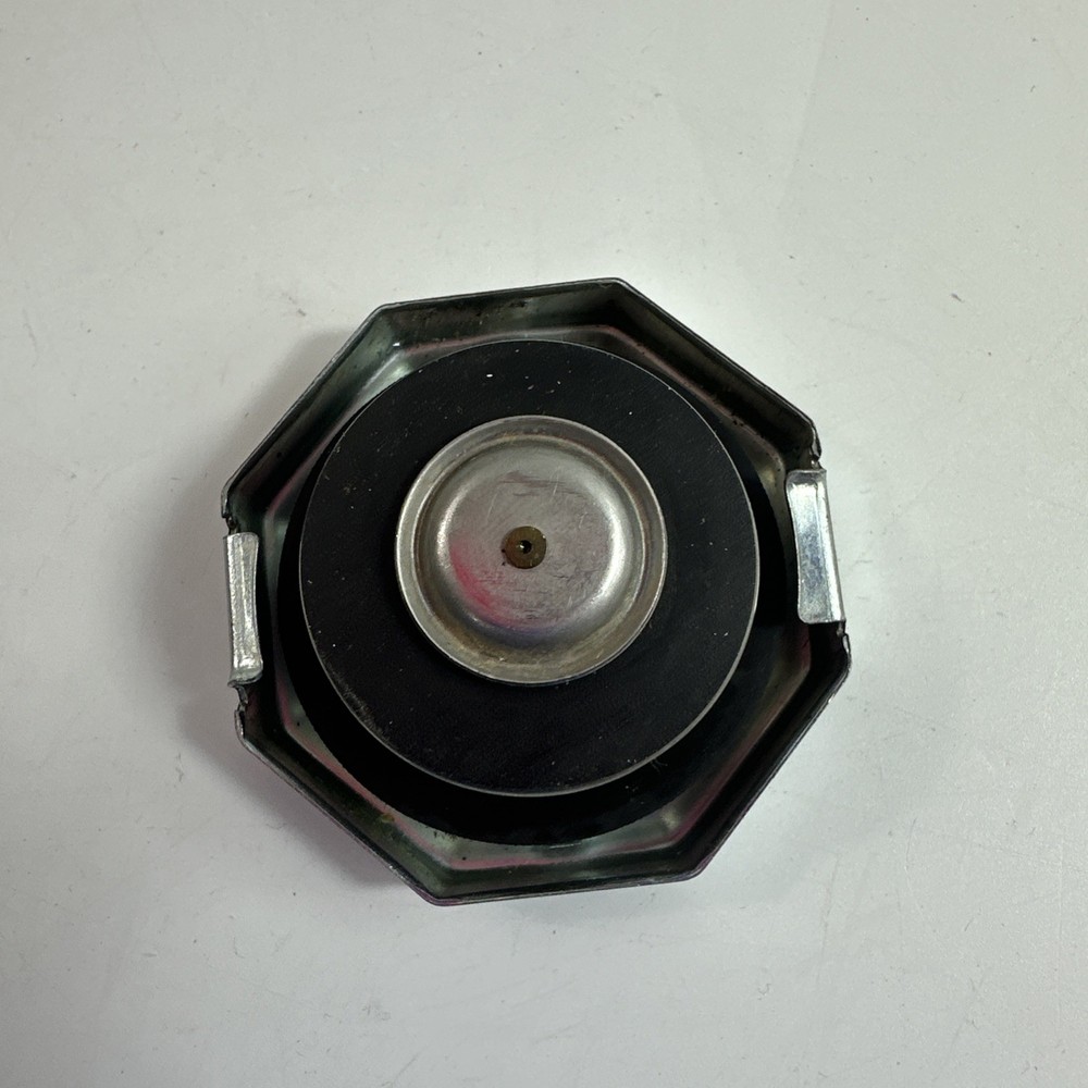 Stant 28-32LBS. radiator cap