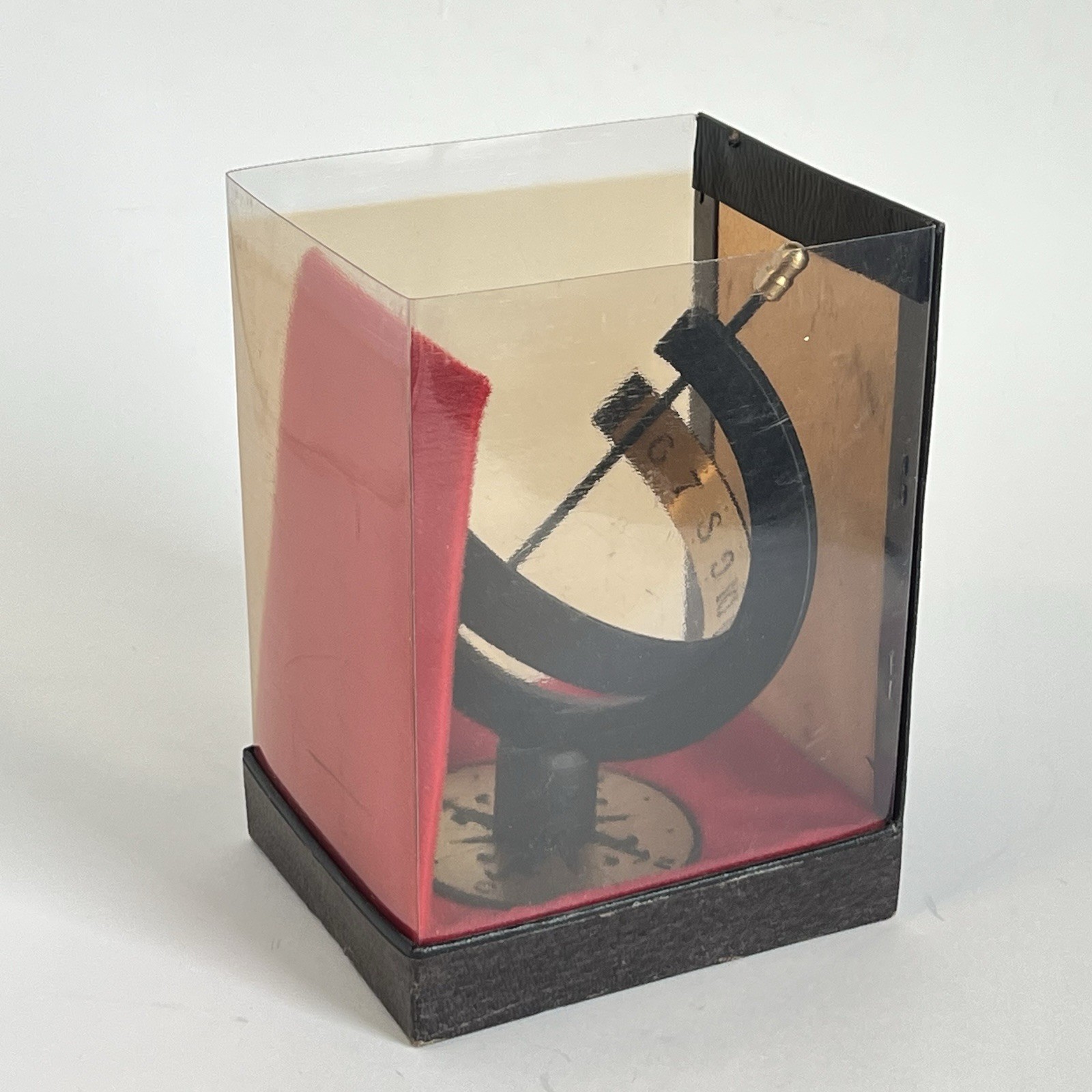 Vintage Sundial Mid Century Modern 60’s Sun Clock Metal And Brass 7 Inch