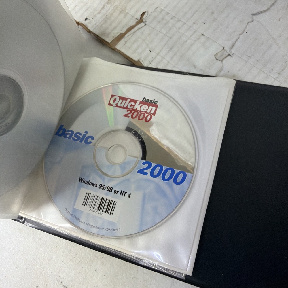 Microsoft Works Suite 2000 - Complete 7 Disc PC CD-ROM & Gateway Library Set