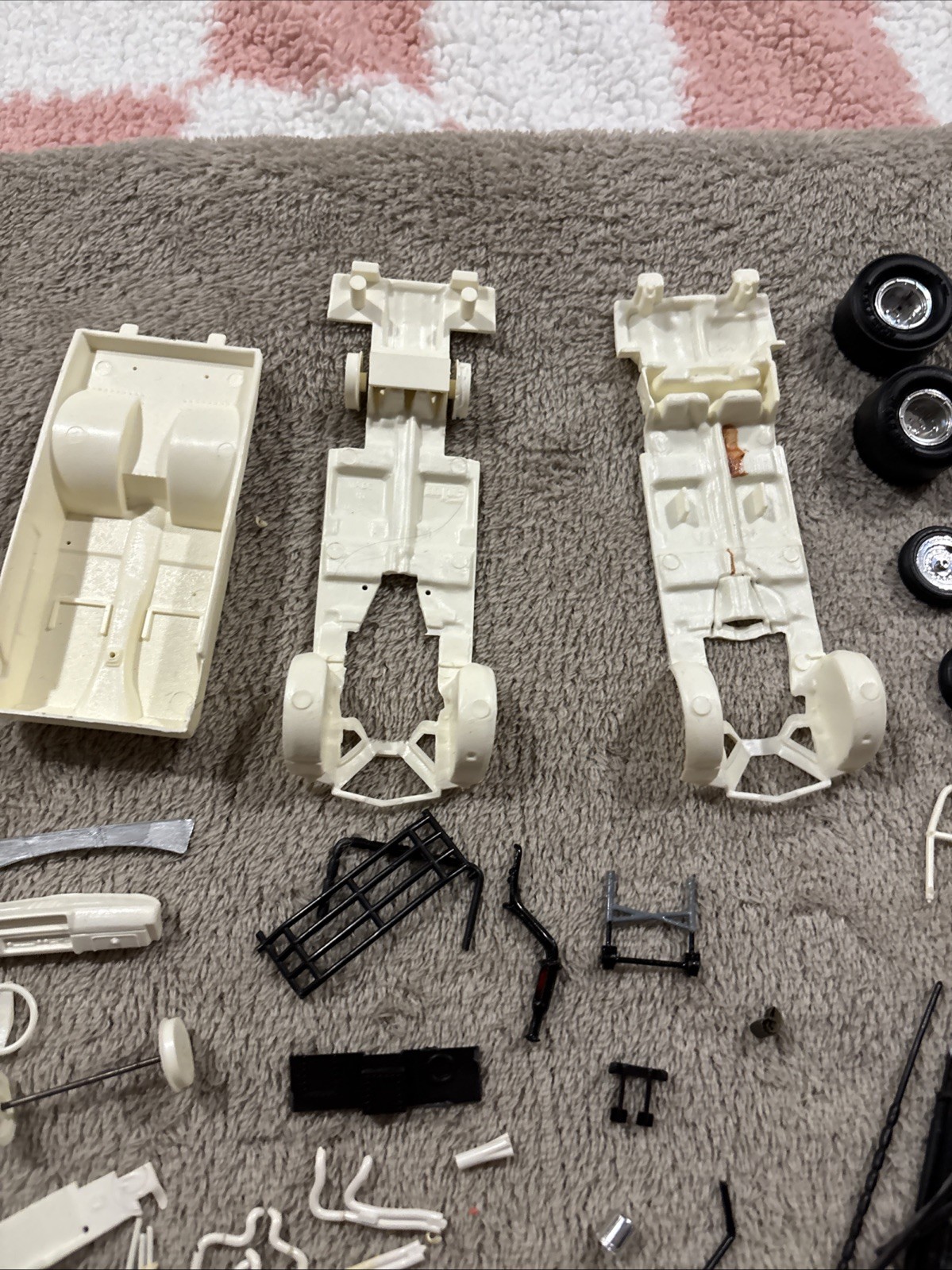 vintage 1973 issue MPC 1/25 Bill "Grumpy's Toy" Jenkins Pro Stock Vega Parts